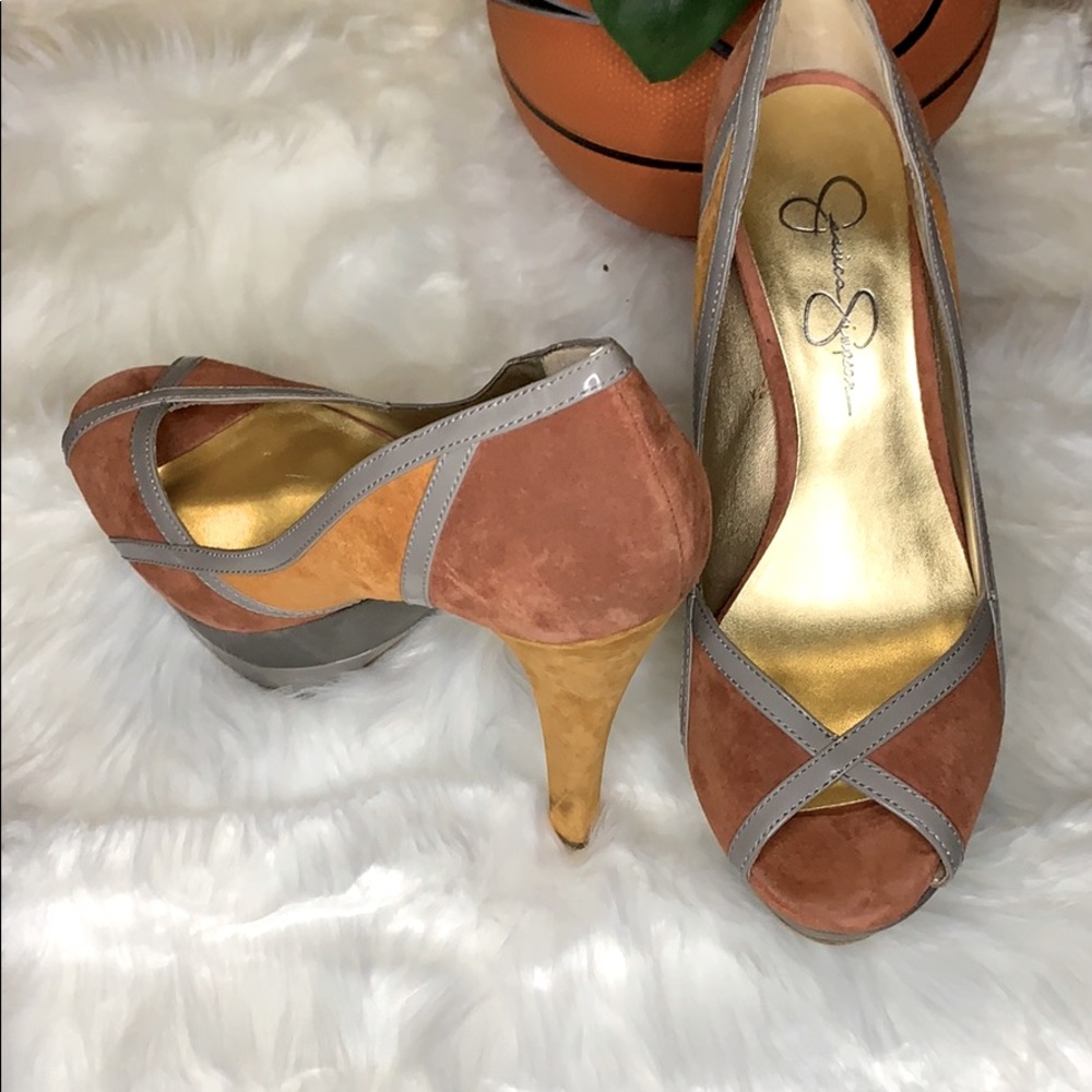 Jessica Simpson | Suede colour blocked pumps